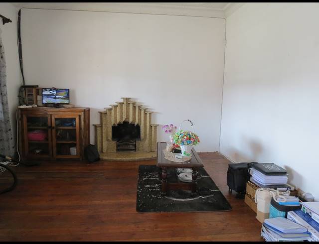 3 BEDROOM FREEHOLD FOR SALE IN BURGERSHOOP